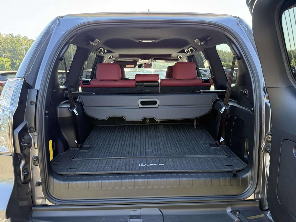 Used 2023 Lexus GX 460 Premium w/ Premium Package AWD/4WD image 32