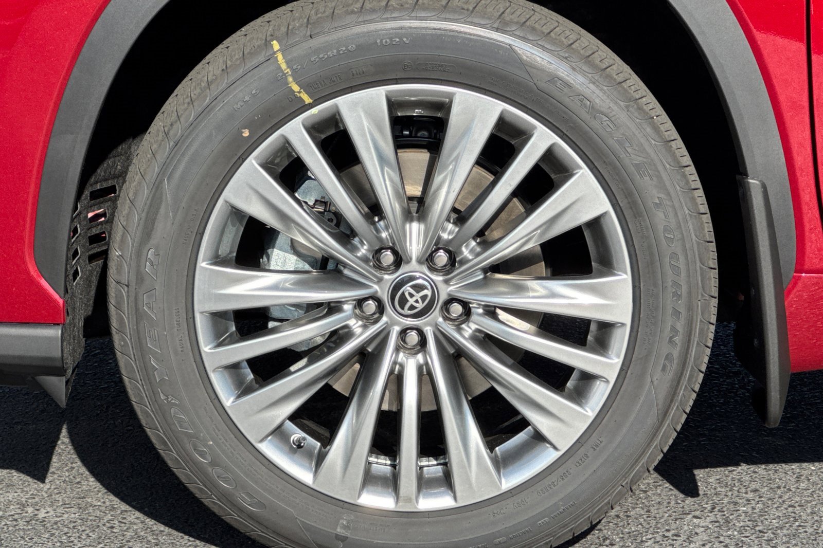 New 2025 Toyota Highlander Platinum image 34