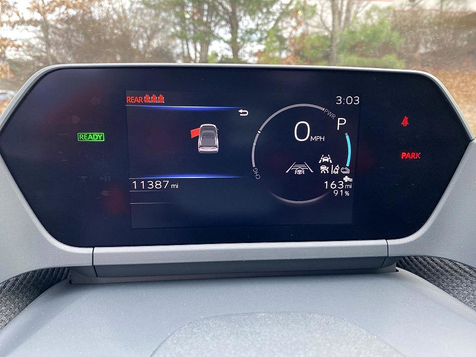 Used 2024 Subaru Solterra Touring image 23