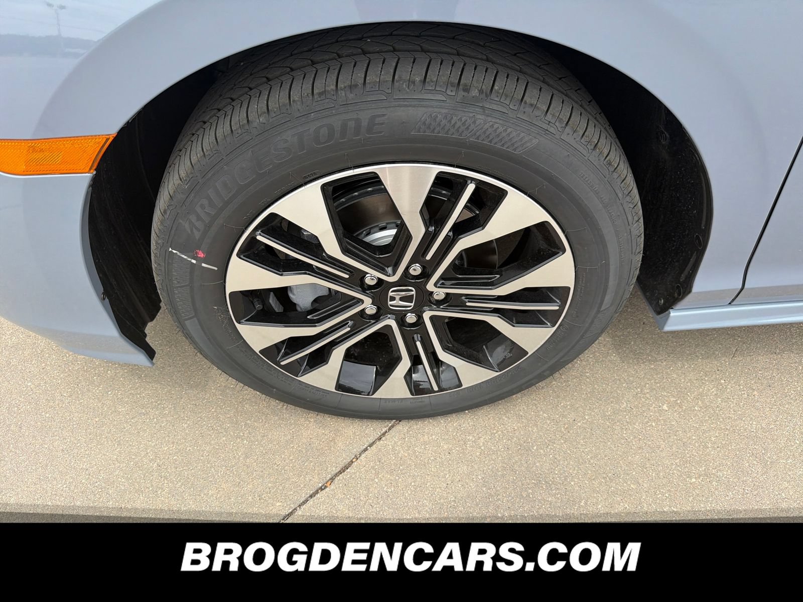 Used 2026 Honda Odyssey Elite image 9