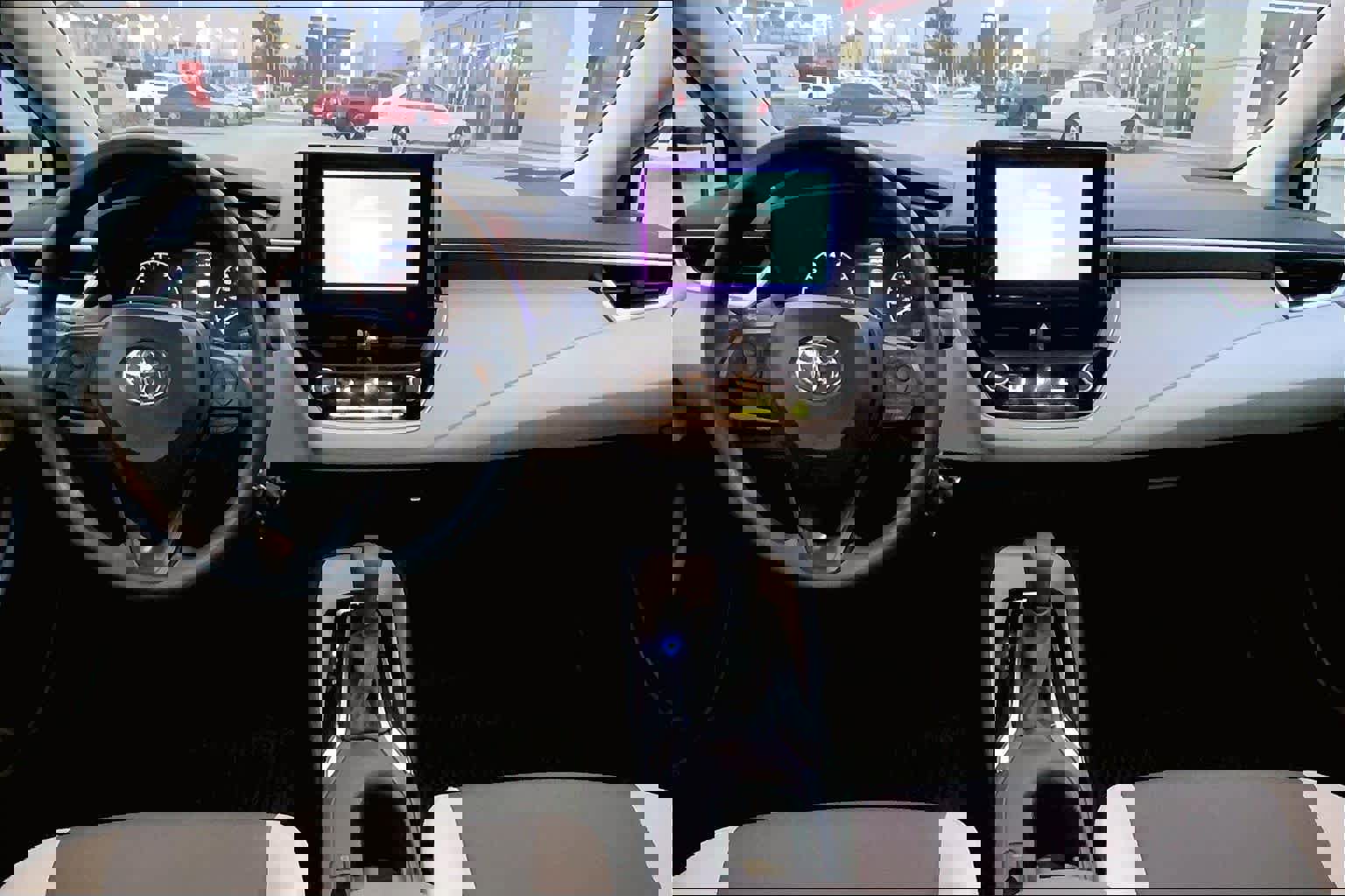 Used 2025 Toyota Corolla LE FWD image 15