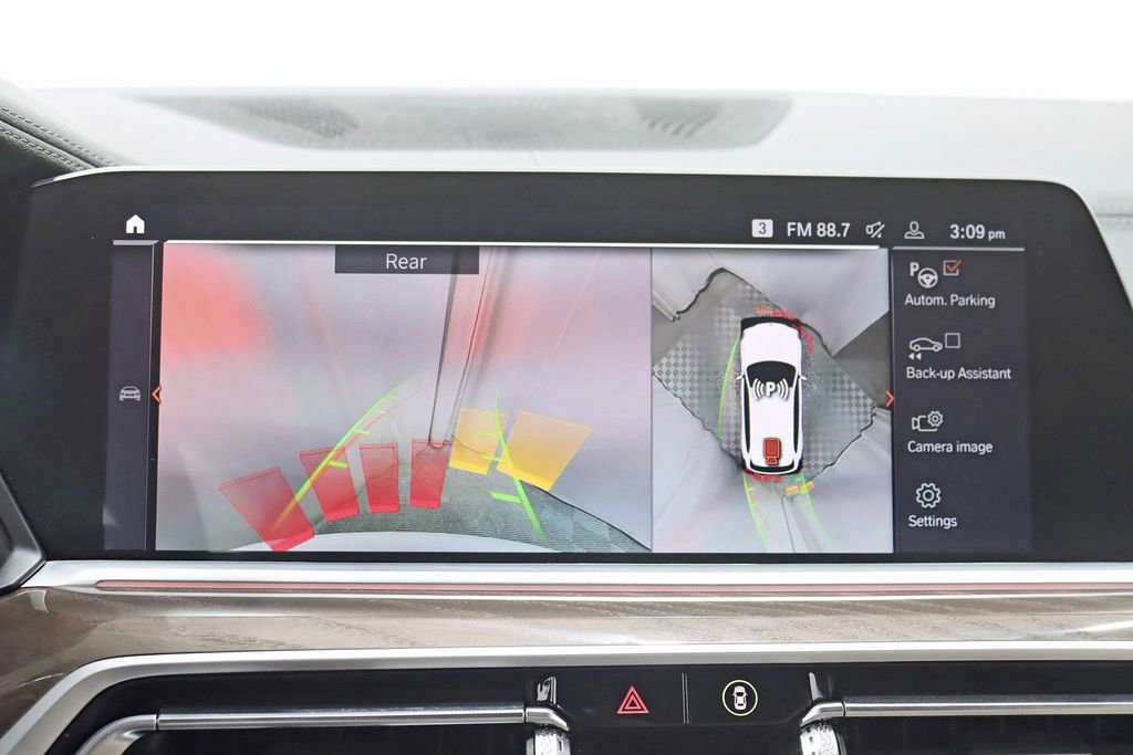 Used 2022 BMW X5 xDrive40i w/ M Sport Package AWD/4WD image 16