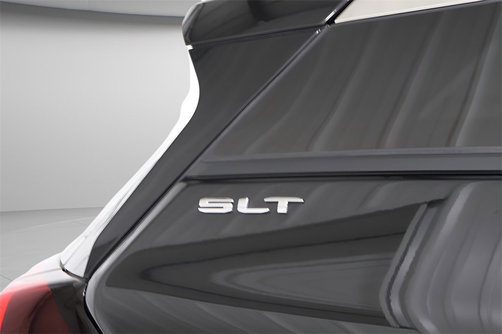 Used 2022 GMC Terrain SLT w/ Tech Package image 35