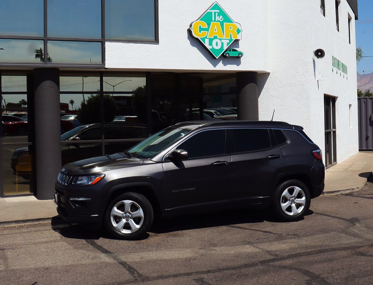 Used 2019 Jeep Compass Latitude FWD image 4