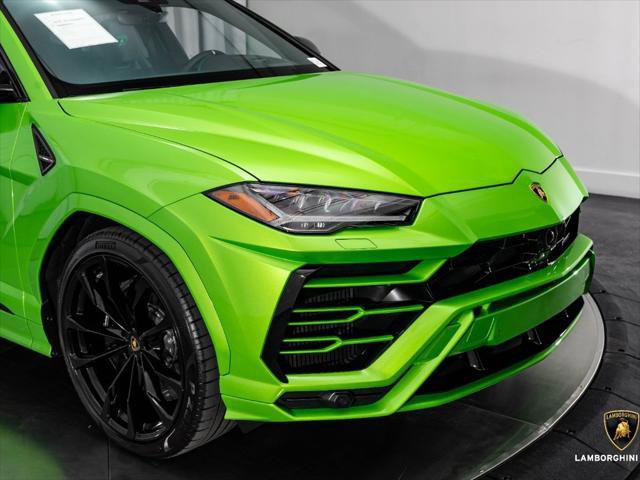 Used 2022 Lamborghini Urus AWD/4WD image 4