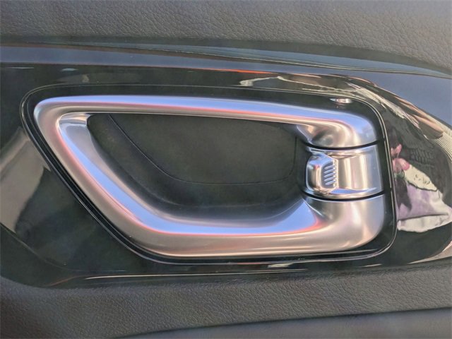 New 2026 Jeep Compass Trailhawk image 32