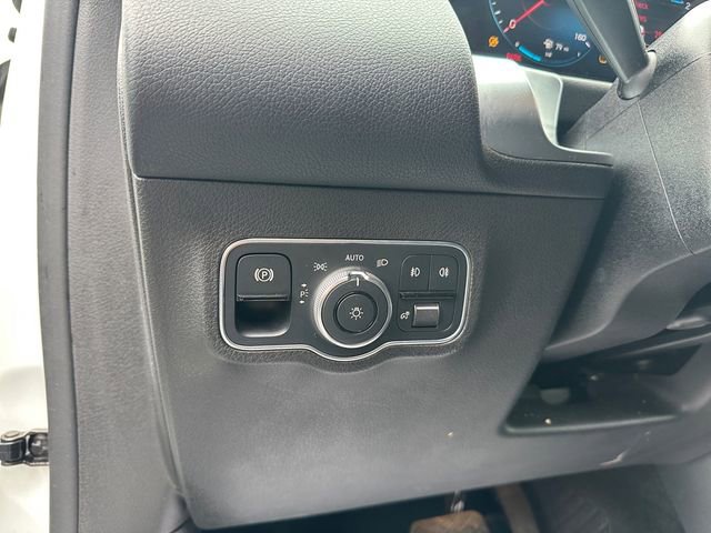 Used 2021 Mercedes-Benz GLB 250 4MATIC image 21