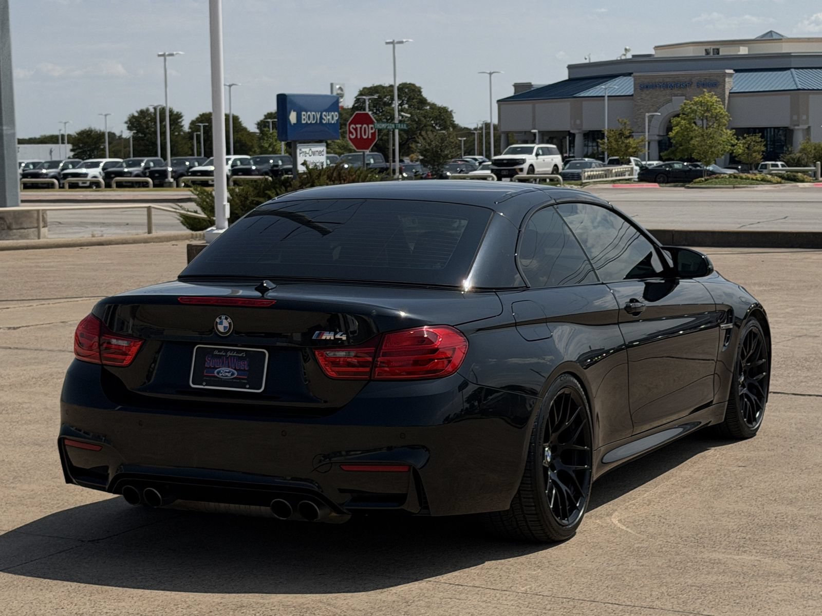Used 2015 BMW M4 Convertible RWD image 4