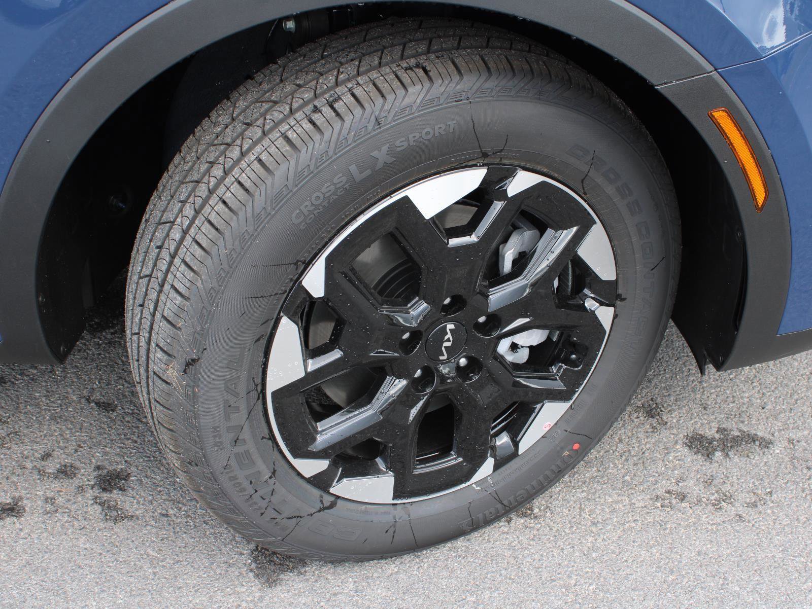 New 2026 Kia Sorento S w/ S Panoramic Sunroof Package image 11