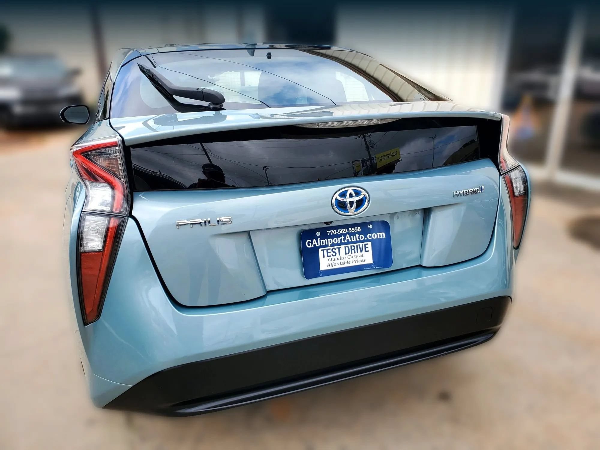 Used 2017 Toyota Prius Three w/ Carpet Mat Package FWD image 12
