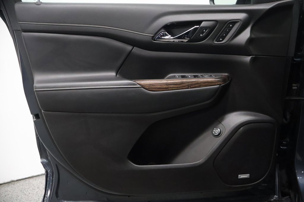 Used 2020 GMC Acadia Denali w/ Denali Ultimate Package image 12