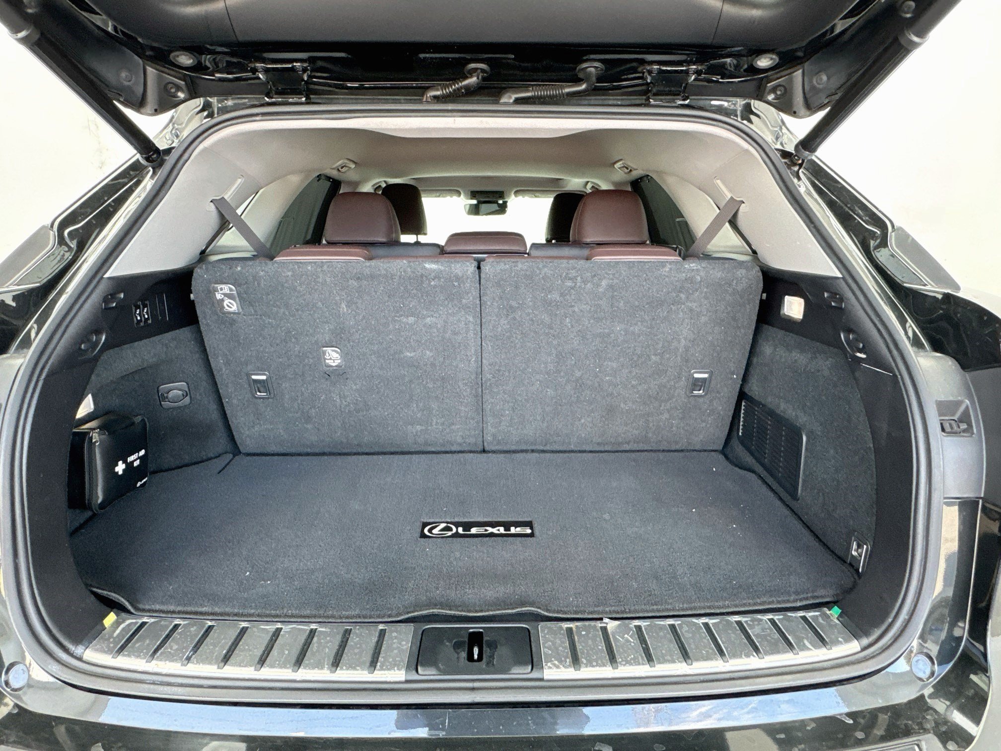 Used 2019 Lexus RX 350L Luxury w/ Accessory Package FWD image 18