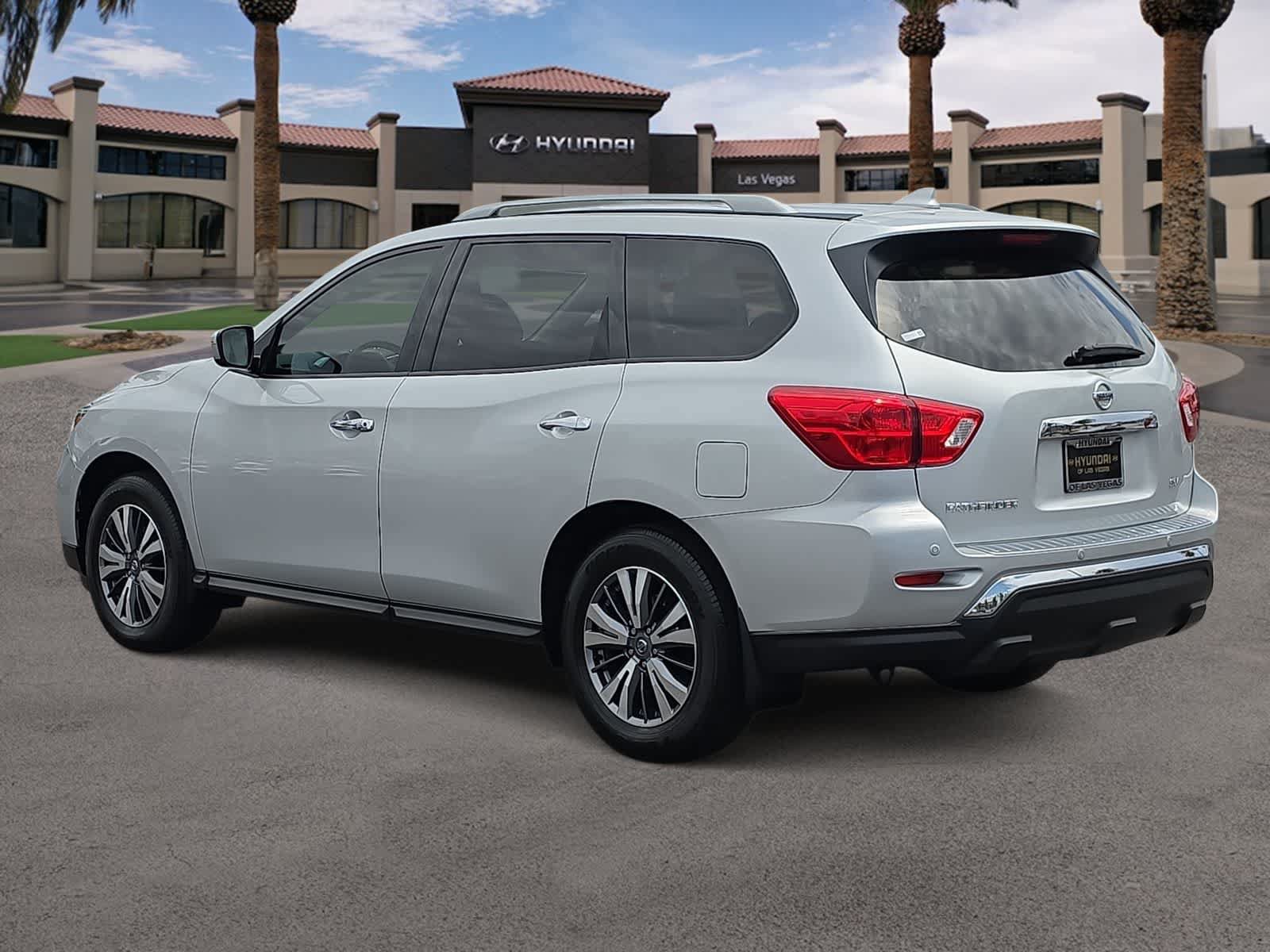 Used 2020 Nissan Pathfinder SV FWD image 6