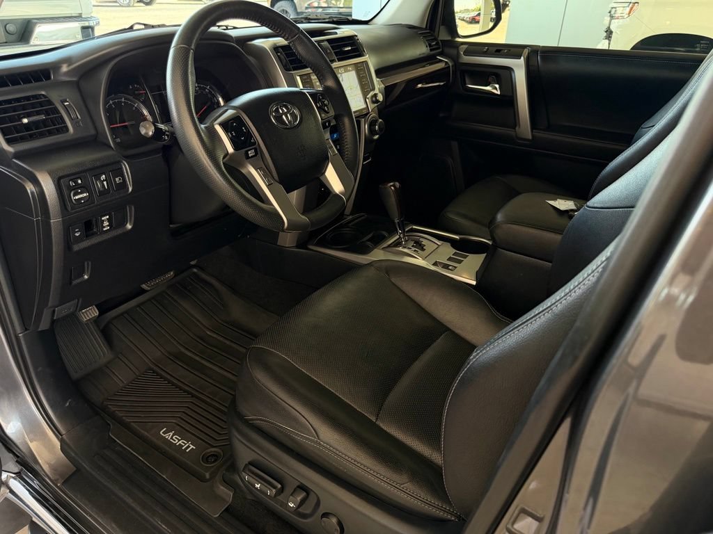 Used 2021 Toyota 4Runner Limited RWD image 11