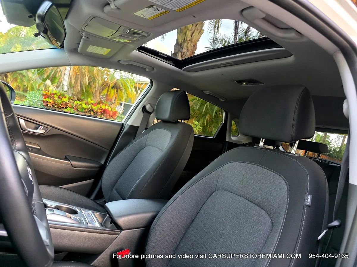 Used 2023 Hyundai Kona SEL FWD image 5