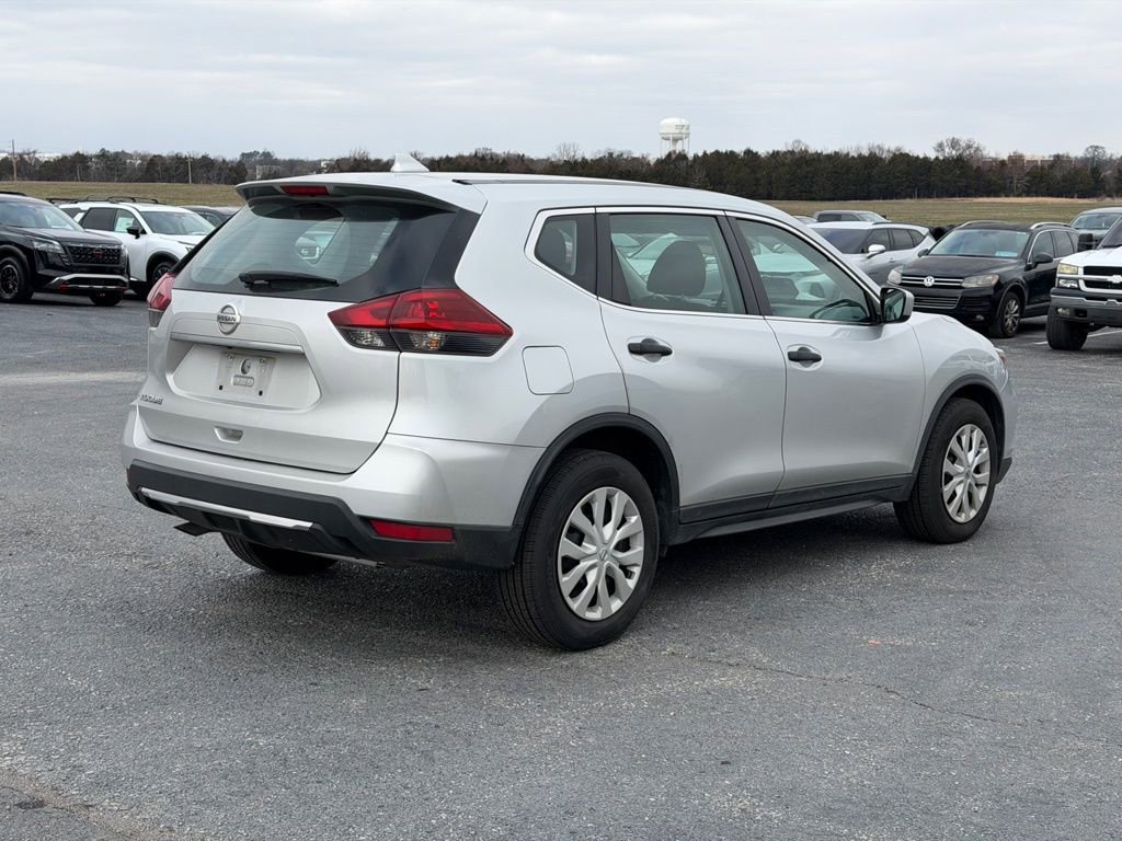 Used 2020 Nissan Rogue S image 5