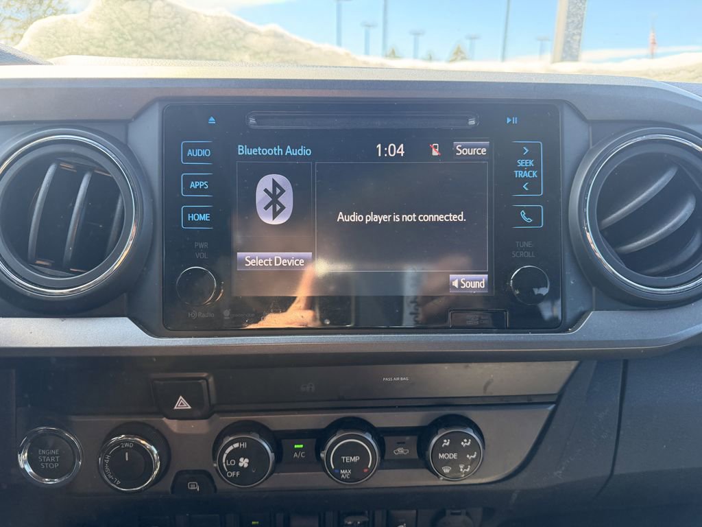 Used 2019 Toyota Tacoma TRD Off-Road w/ Technology Package image 4