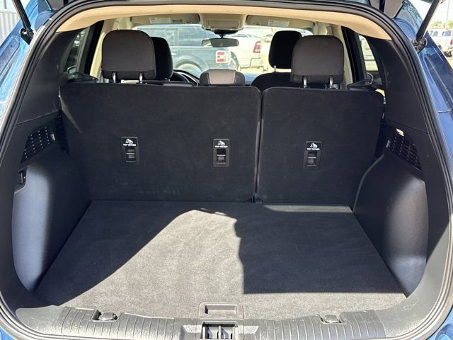 Used 2020 Ford Escape SE image 10