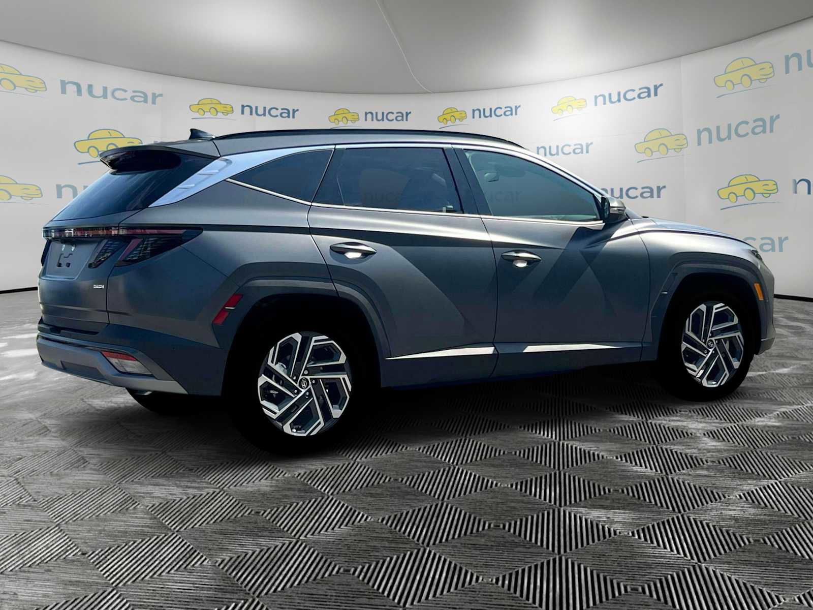 New 2025 Hyundai Tucson Limited image 9