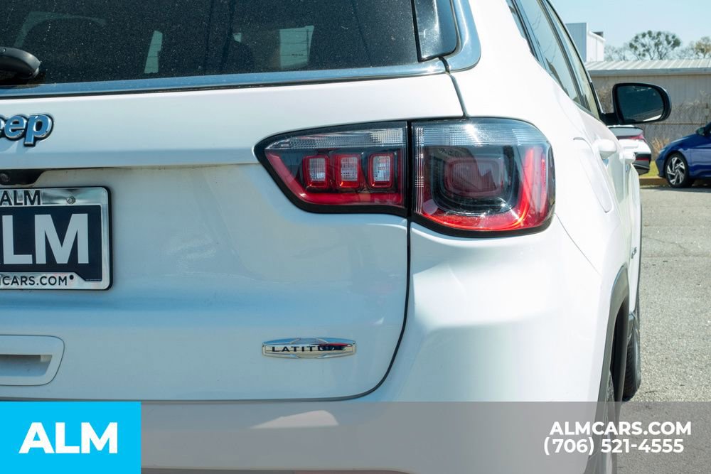 Used 2024 Jeep Compass Latitude image 9