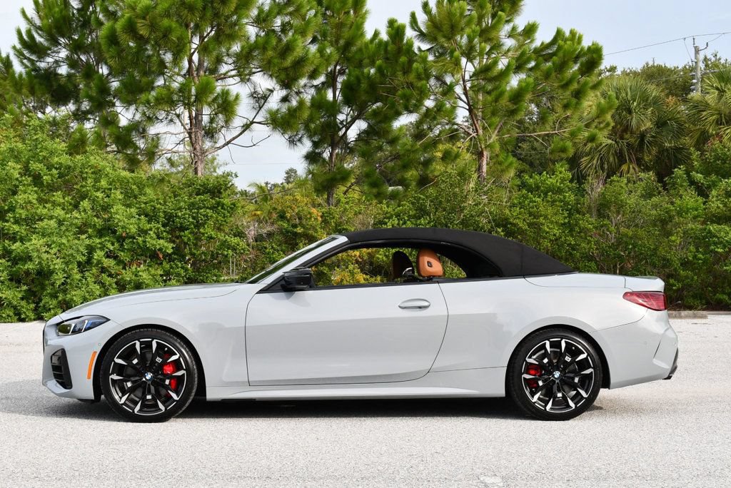 Used 2026 BMW M440i Convertible w/ Premium Package RWD image 40