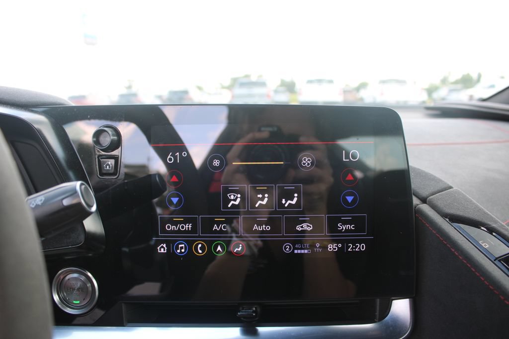 Used 2023 Chevrolet Corvette Stingray Premium Cpe w/ Z51 Performance Package RWD image 36