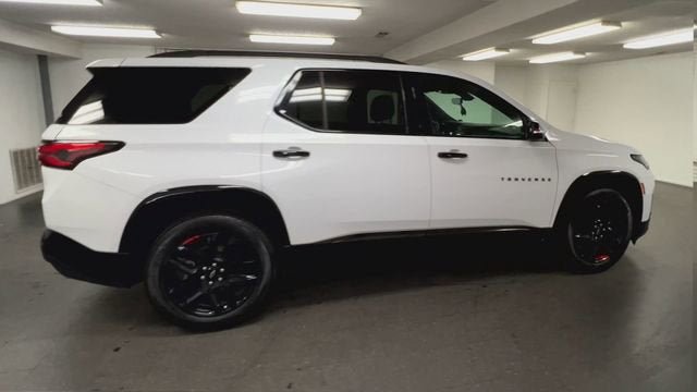 Certified 2023 Chevrolet Traverse Premier w/ Redline Edition FWD image 9