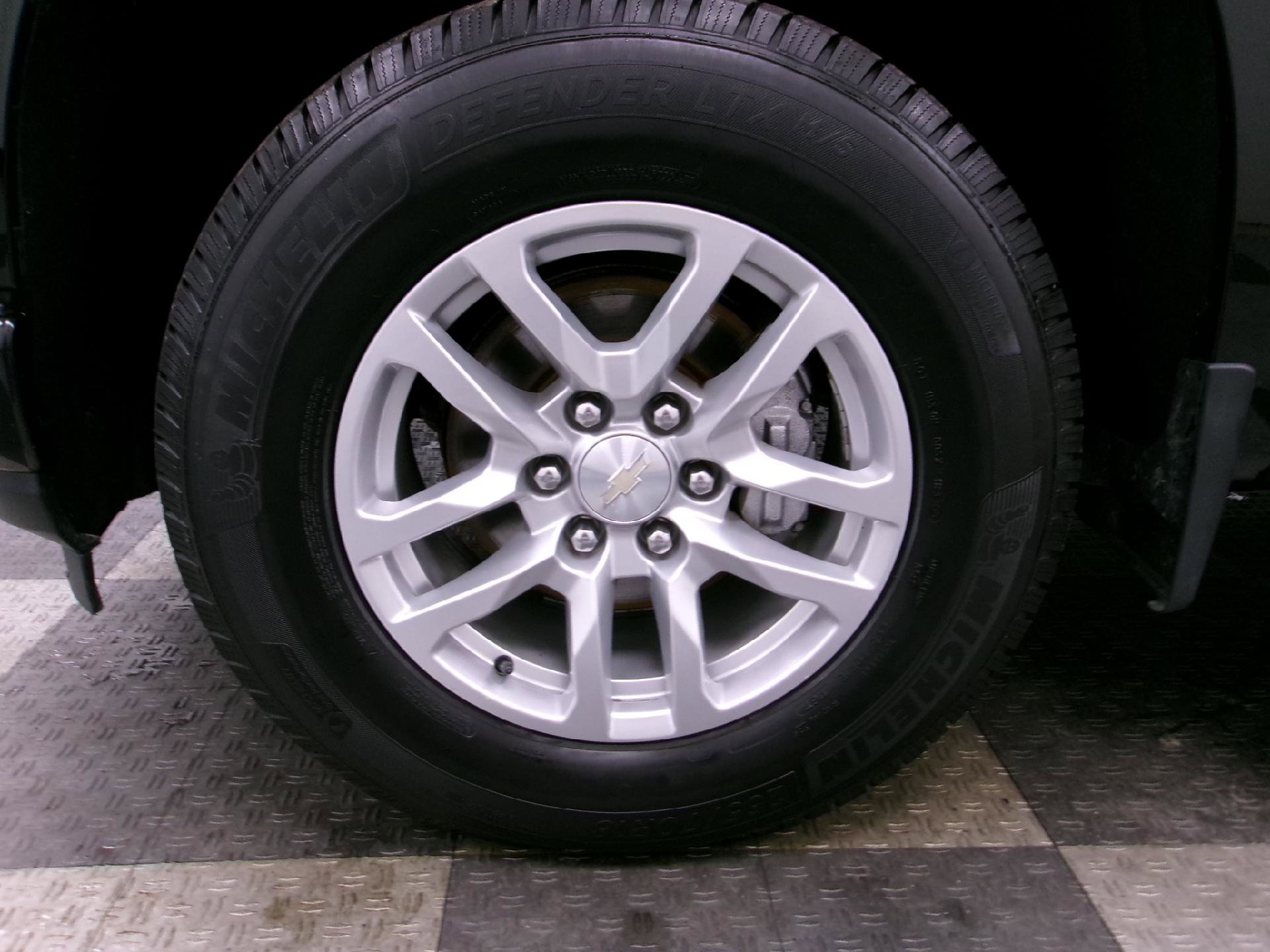 Used 2021 Chevrolet Silverado 1500 Custom w/ LPO, Dark Essentials Package image 16