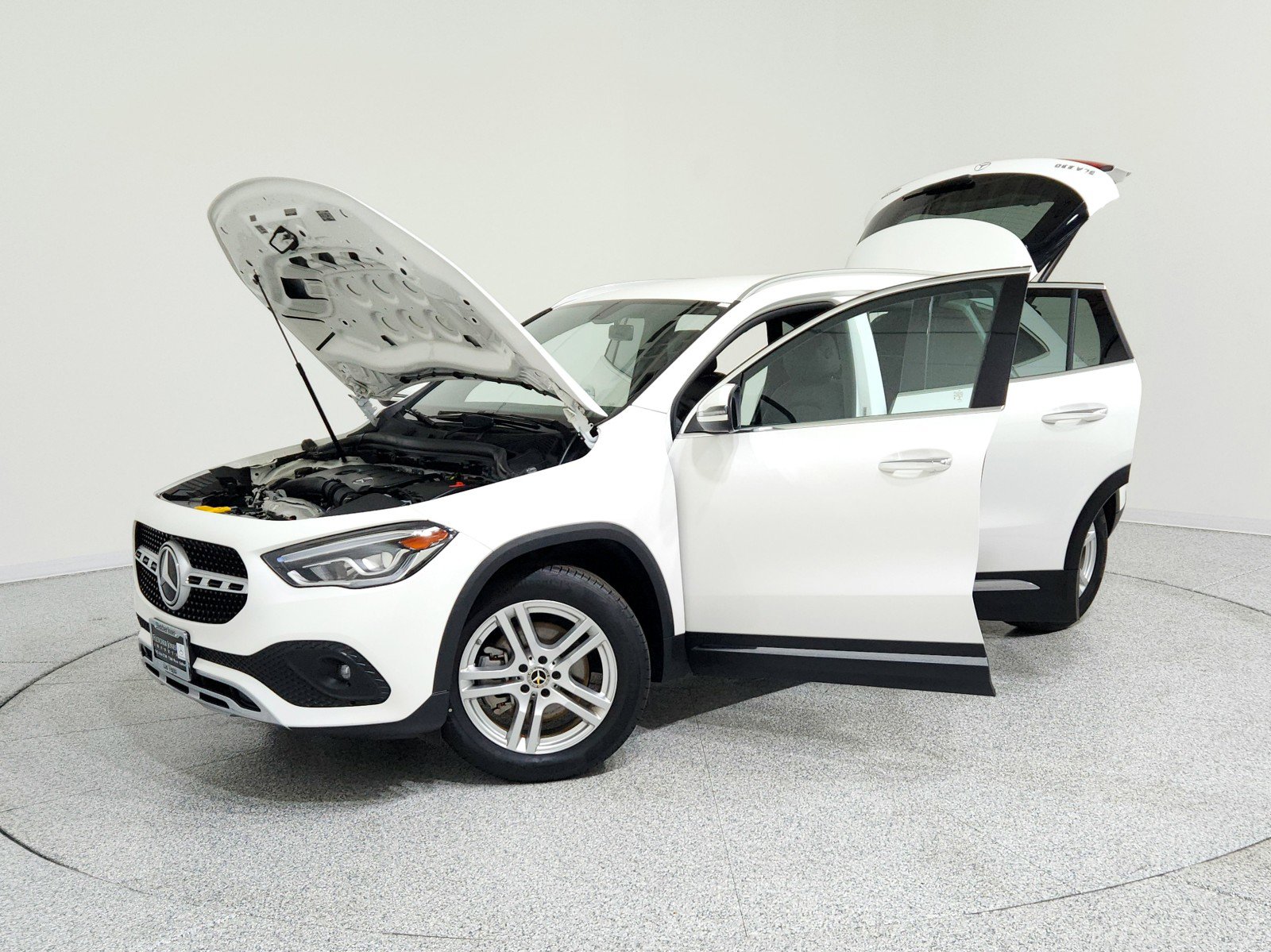 Certified 2023 Mercedes-Benz GLA 250 4MATIC w/ Premium Package image 6