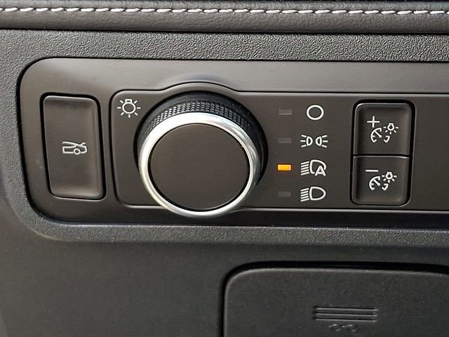 Used 2025 Ford Mustang Premium image 25