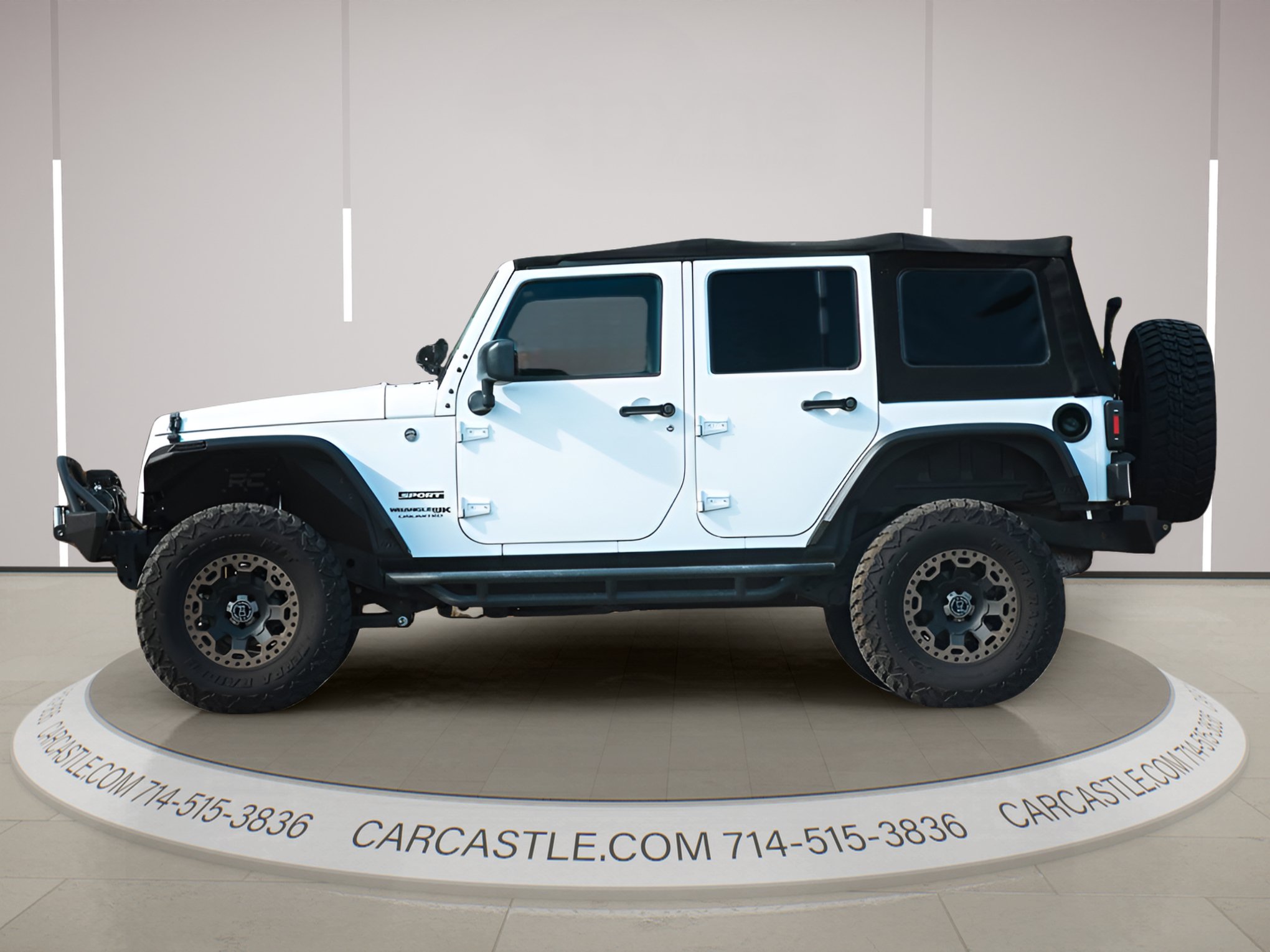 Used 2018 Jeep Wrangler Unlimited Sport S AWD/4WD image 2