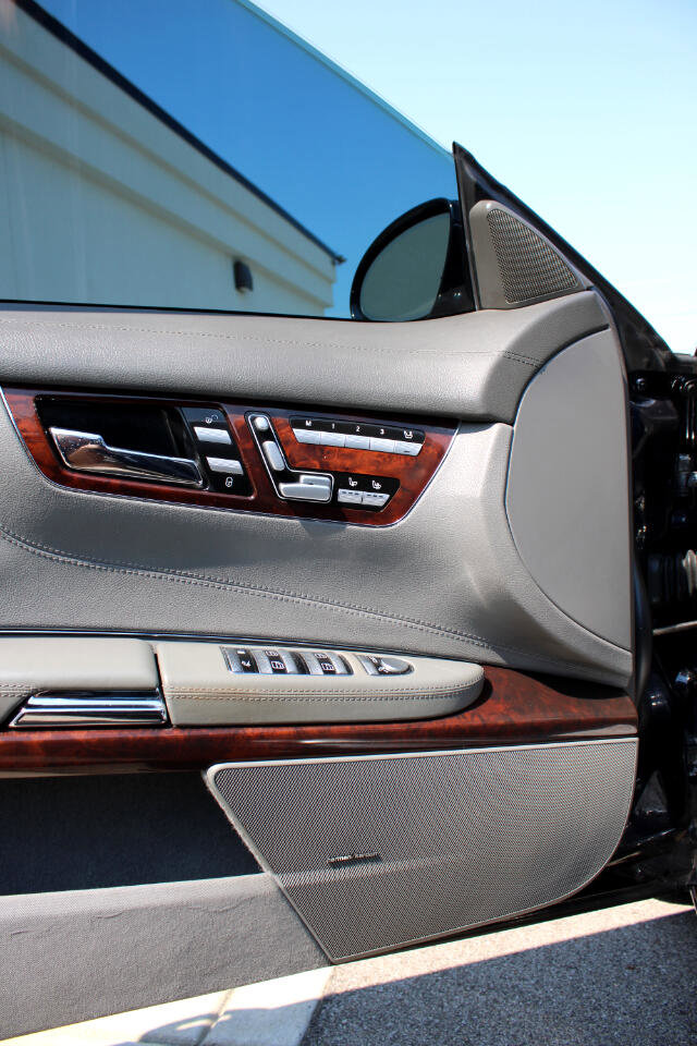 Used 2008 Mercedes-Benz CL 550 image 28