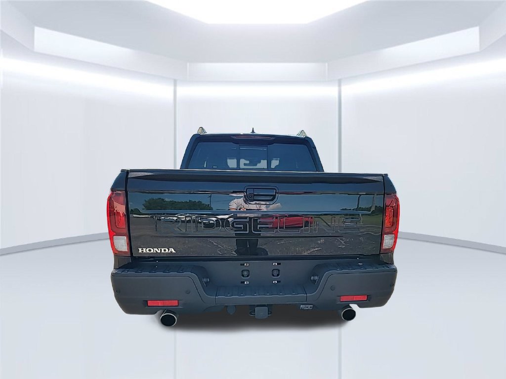 Used 2024 Honda Ridgeline Black Edition image 5