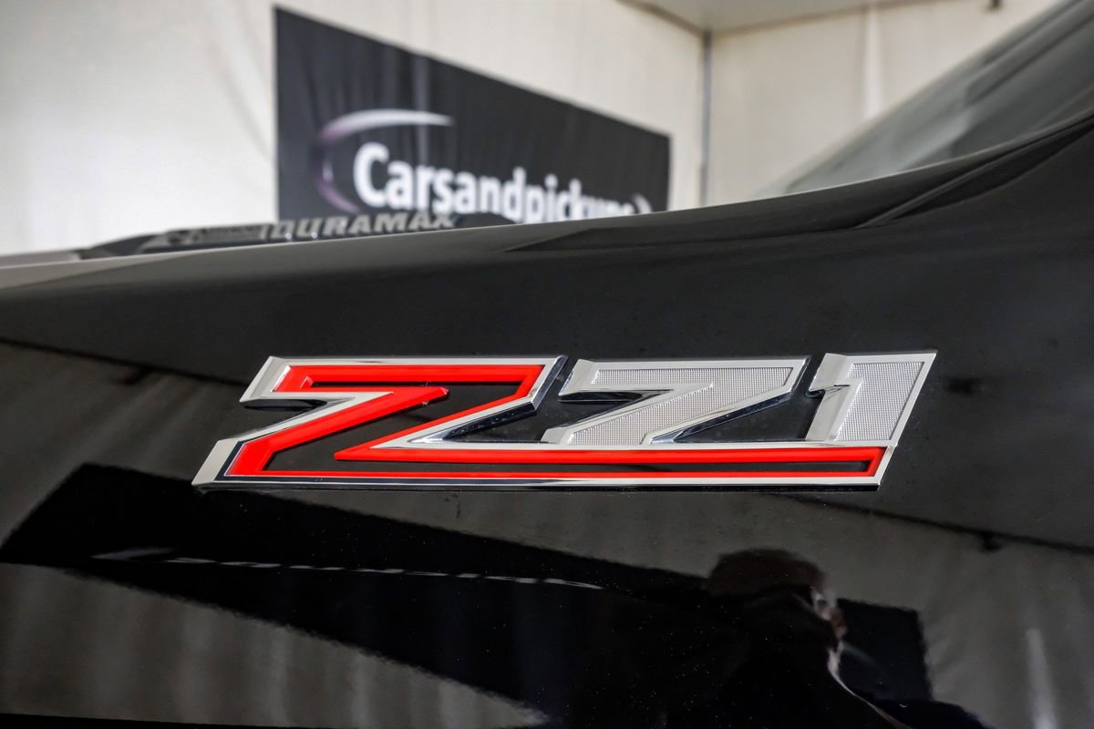 Used 2022 Chevrolet Silverado 2500 LTZ w/ LTZ Plus Package image 44