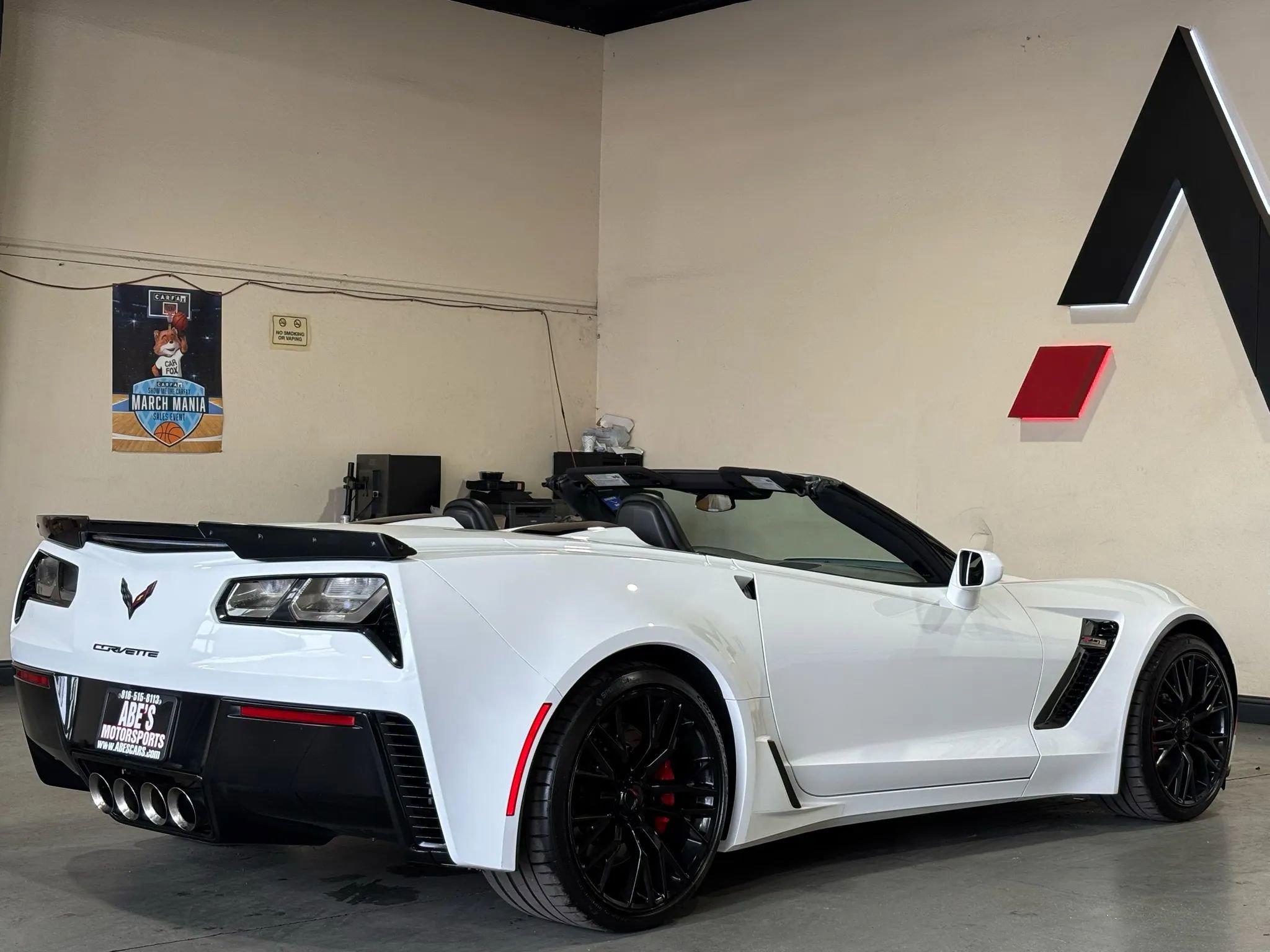 Used 2016 Chevrolet Corvette Z06 w/ 2LZ Preferred Equipment Group image 14