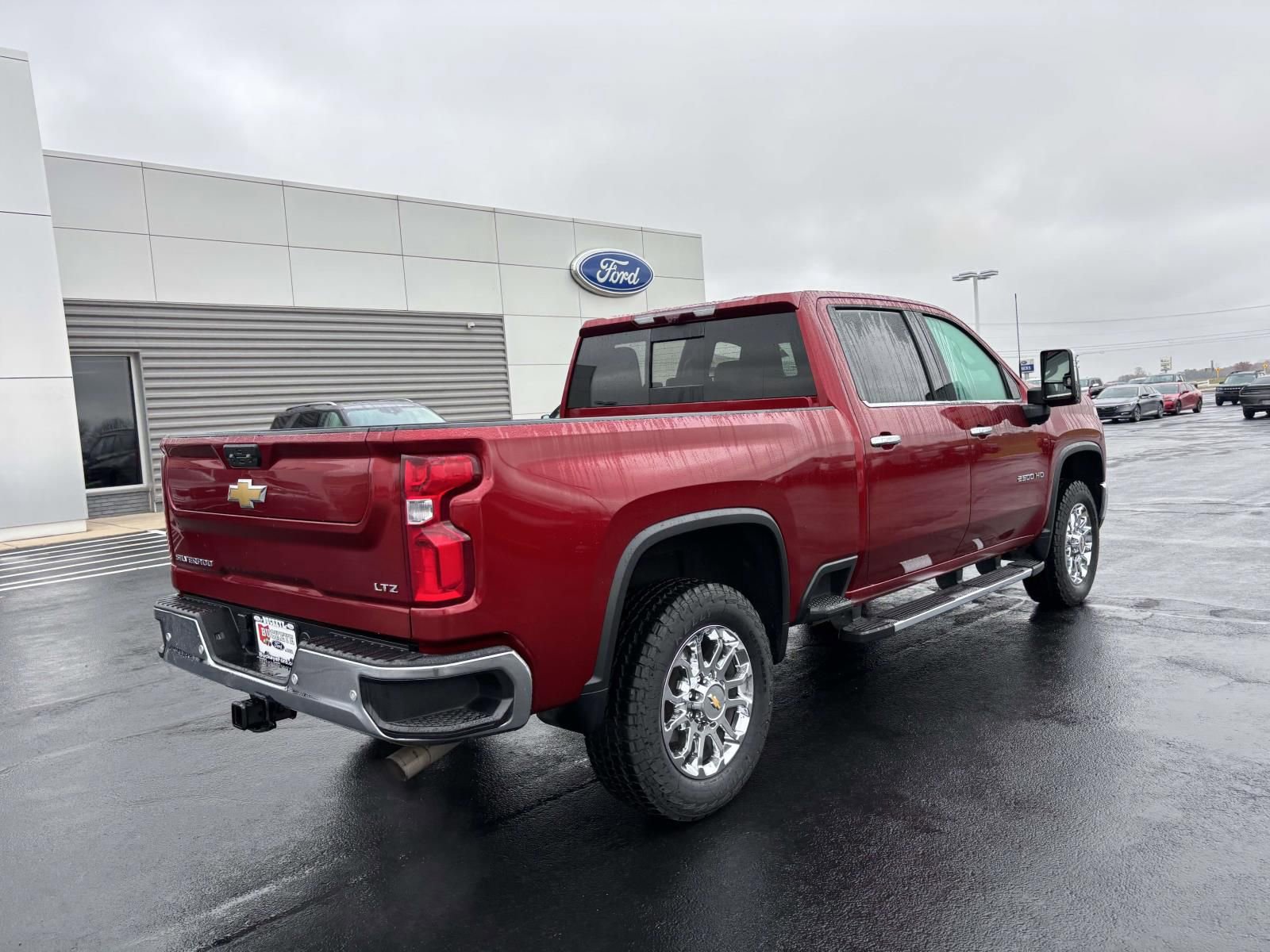 Used 2024 Chevrolet Silverado 2500 LTZ w/ LTZ Premium Package image 9