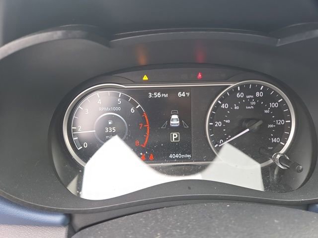 Used 2025 Nissan Versa SV w/ Trunk Package image 15