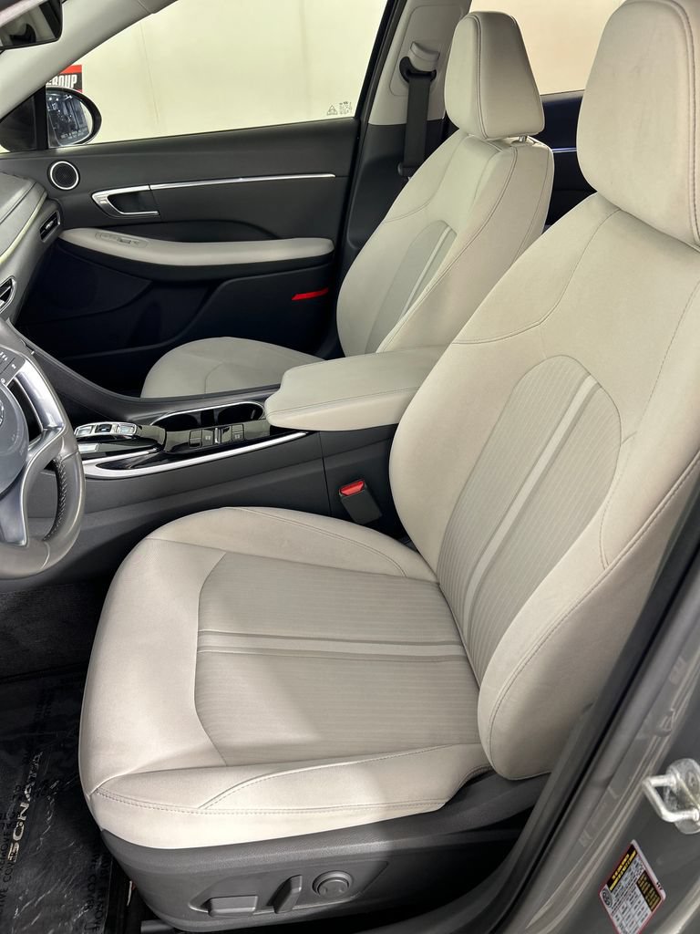 Used 2022 Hyundai Sonata SEL w/ Convenience Package FWD image 12