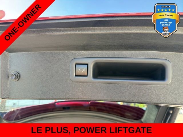 Used 2022 Toyota Highlander LE FWD image 13
