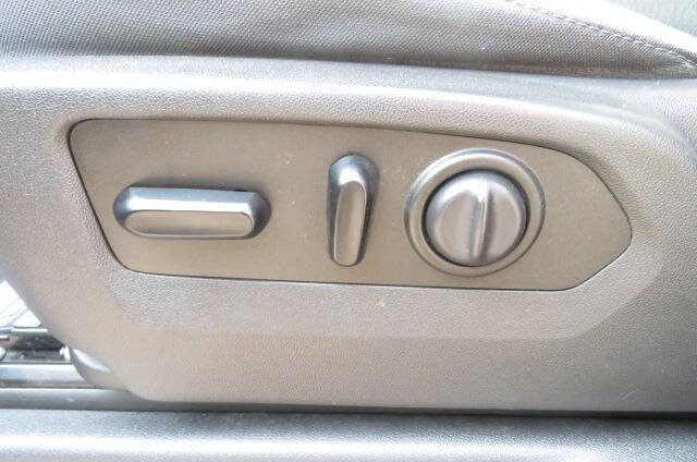 Used 2019 Chevrolet Silverado 1500 LT w/ All-Star Edition image 15