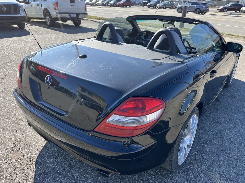 Used 2007 Mercedes-Benz SLK 350 image 4