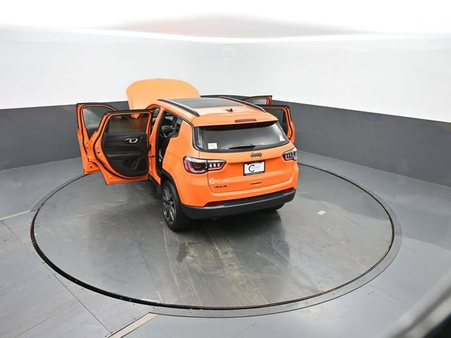 New 2026 Jeep Compass Latitude w/ Sun and Sound Group AWD/4WD image 64