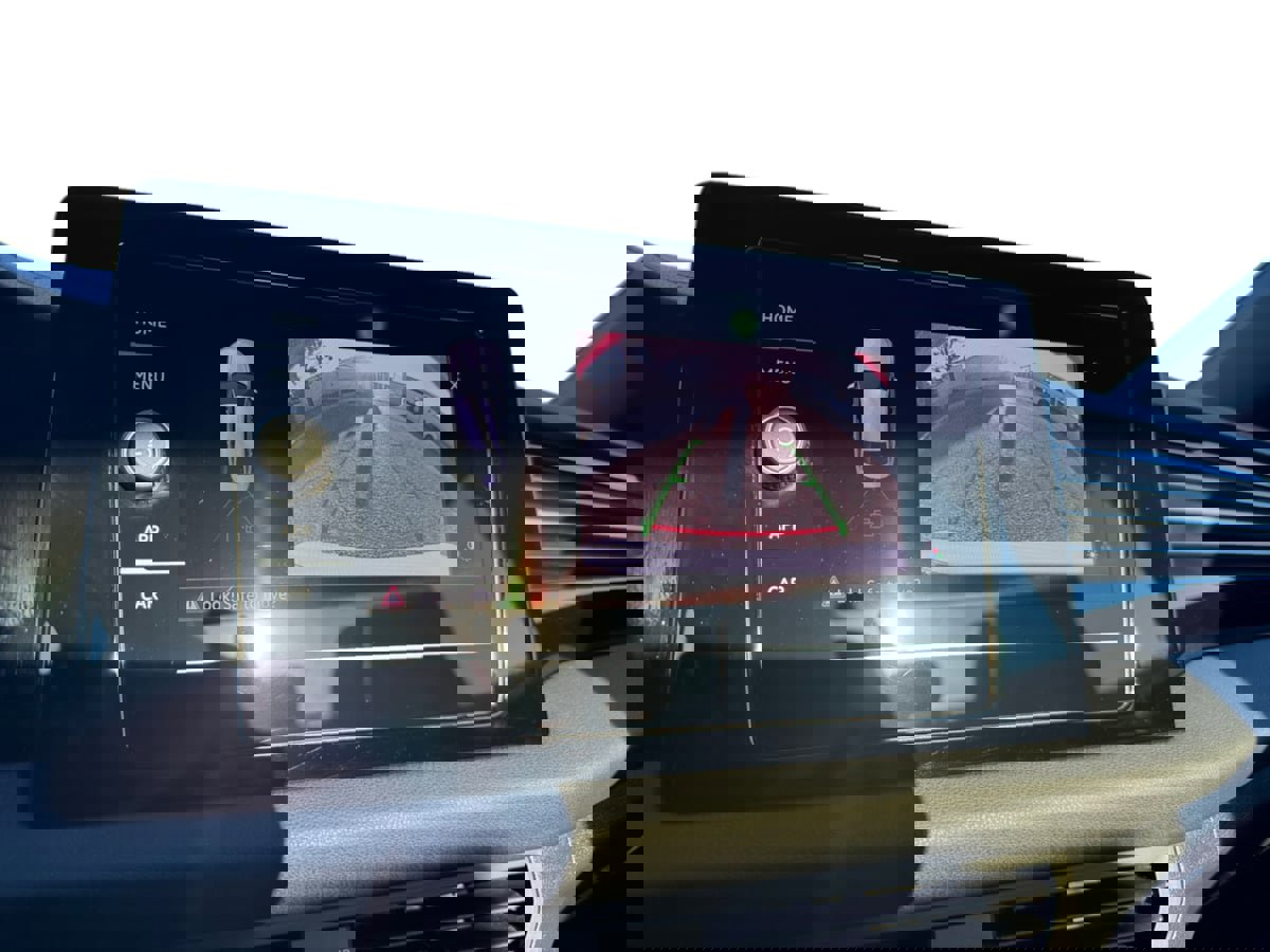 Used 2025 Volkswagen Jetta Sport image 13