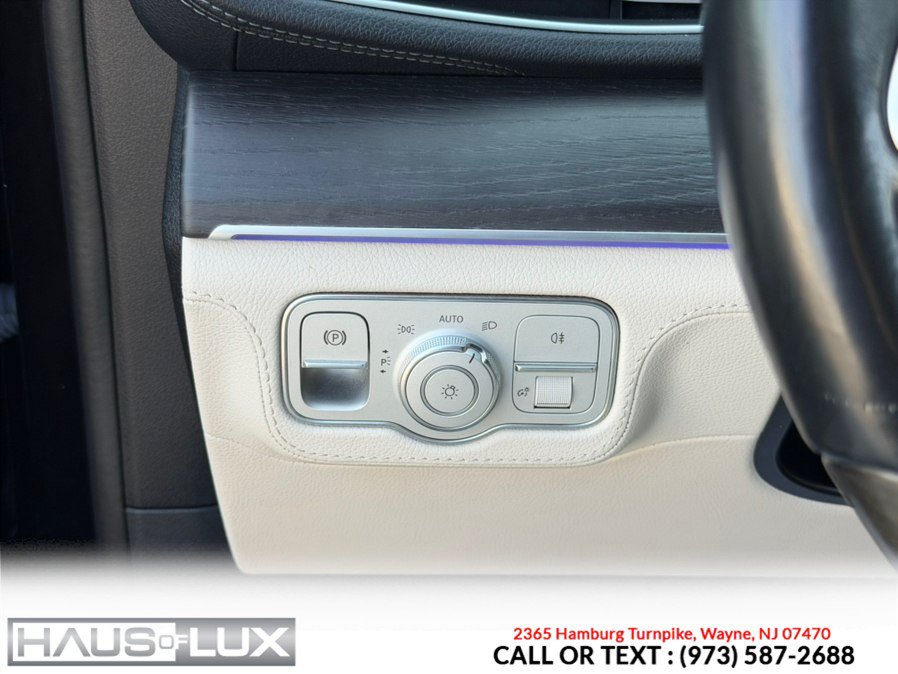 Used 2021 Mercedes-Benz GLE 450 4MATIC w/ AMG Line Exterior image 32