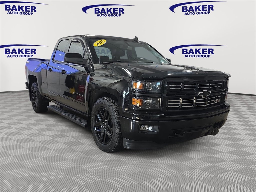 Used 2015 Chevrolet Silverado 1500 LT w/ Midnight Edition image 3