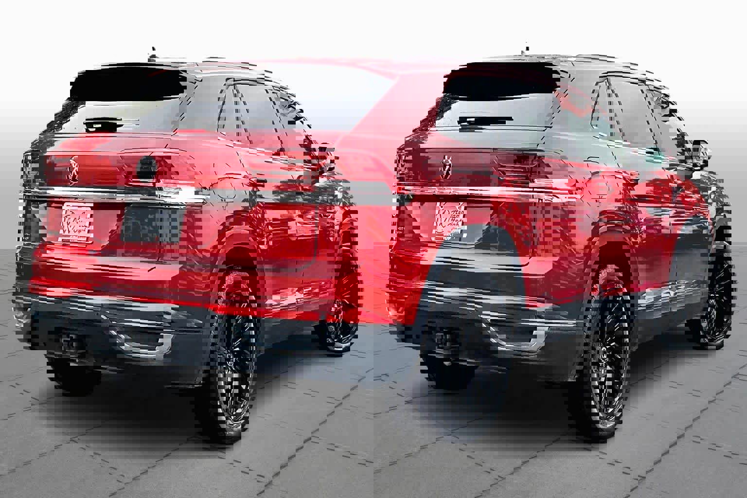 Certified 2022 Volkswagen Atlas Cross Sport SE w/ Black Wheel Package image 12