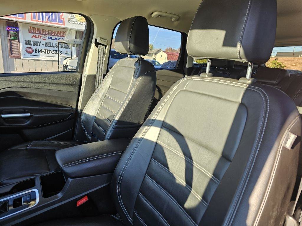 Used 2017 Ford Escape Titanium AWD/4WD image 17