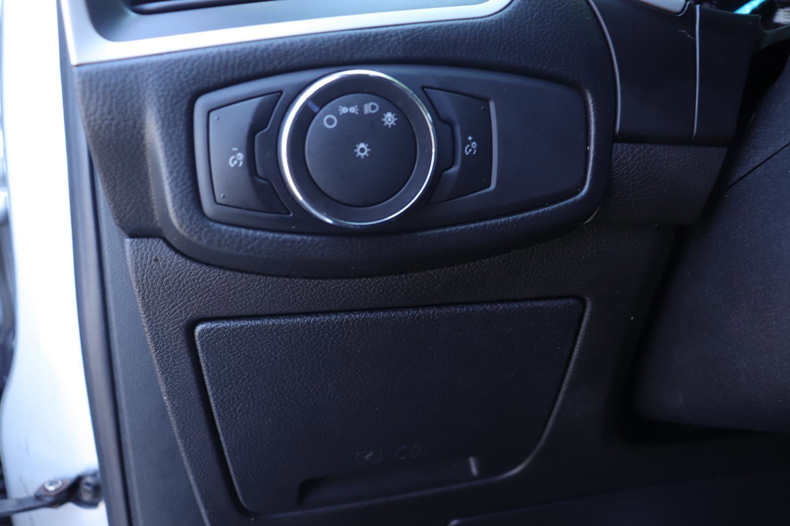 Used 2018 Ford Edge SEL w/ Equipment Group 201A image 24