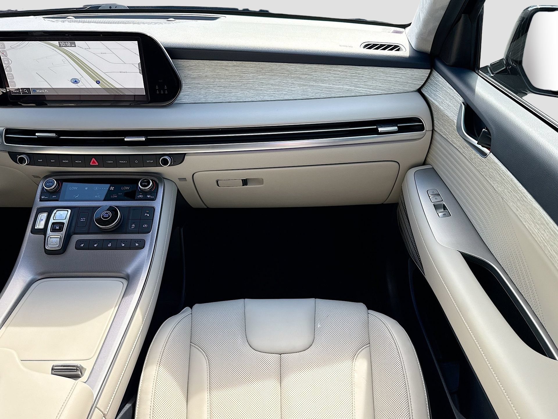 Used 2025 Hyundai Palisade Calligraphy FWD image 16