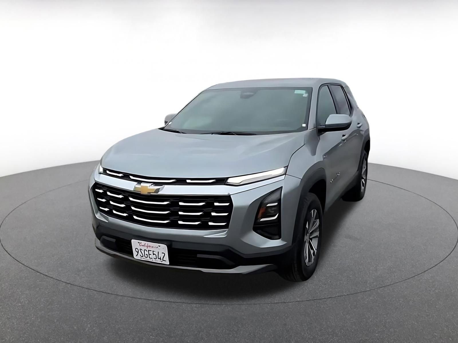 Used 2025 Chevrolet Equinox LT AWD/4WD image 7